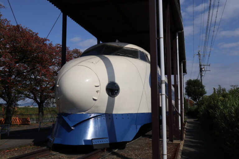 電車好き必見！初代新幹線0系と会える「新幹線公園」へ行こう！電気機関車とモノレールも見れるよ＠摂津市