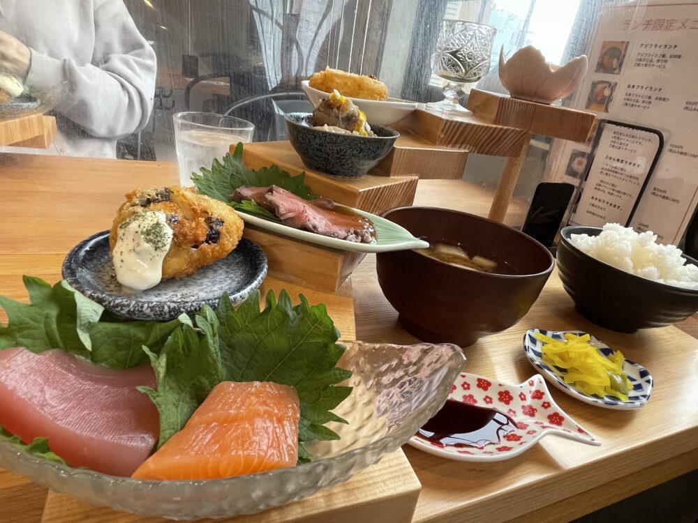 和食Cafe魚米の階段御膳