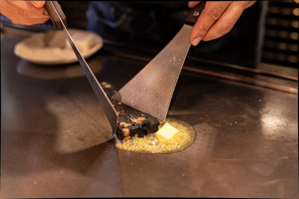 梅干しの種の炭で作った和風和歌山スイーツ