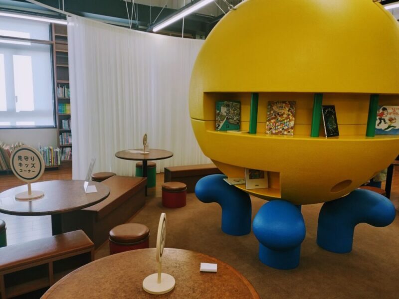 三宮図書館