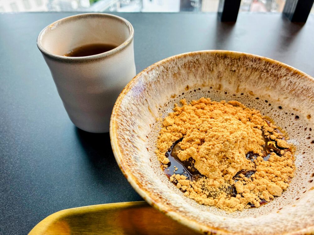 「難波ちょうつがひ」の人気の定番ランチと、今だけの特別な万博応援ランチをご紹介