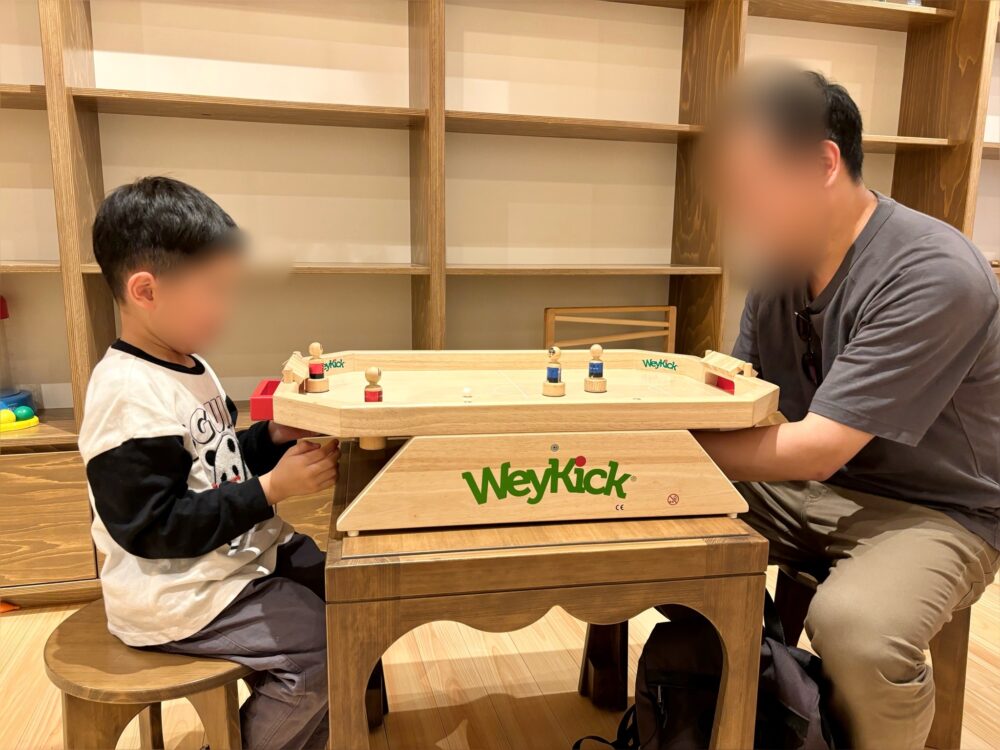 「奈良おもちゃ美術館」で遊べるサッカーゲーム