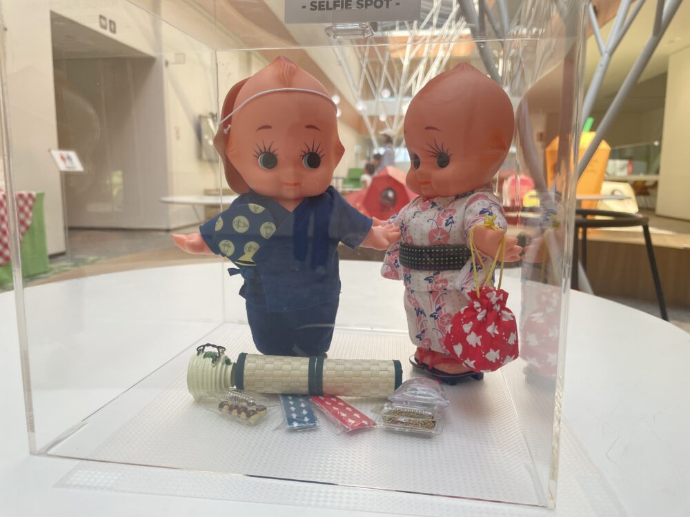 キューピー神戸工場のキューピー展示
