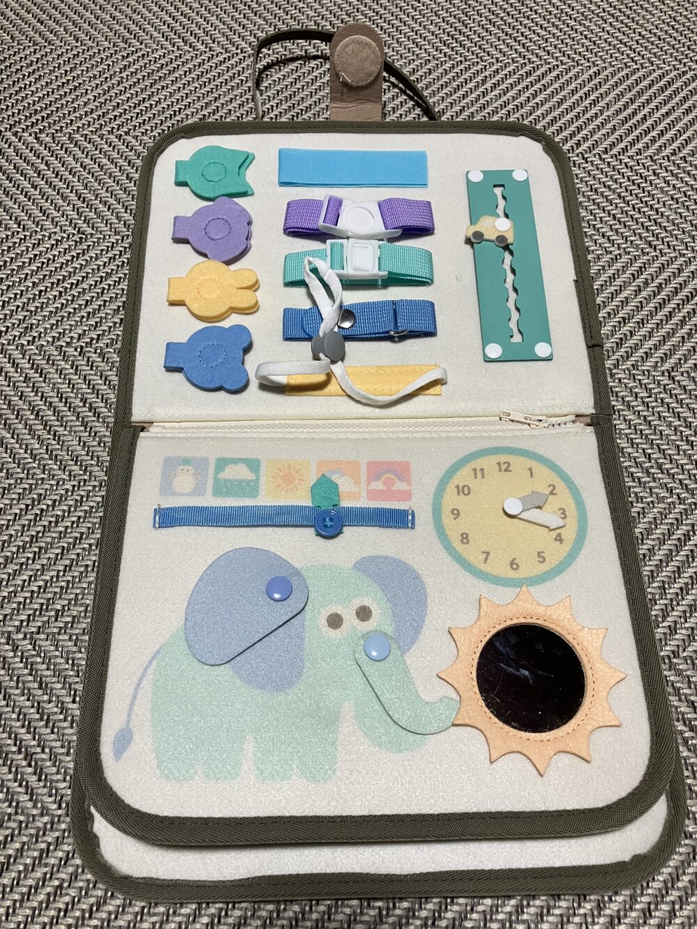 3COINS スリーコインズ スリコ ビジーボード モンテッソーリ おもちゃ ビジーBOOK ビジーブック 知育