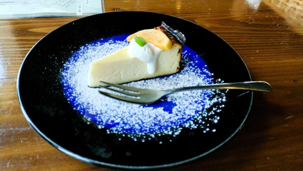 さつまいものバスクチーズケーキ