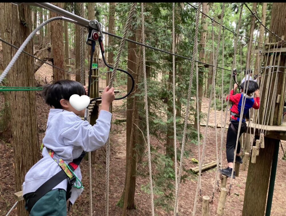 フォレストアドベンチャー奥神鍋のアドベンチャーコースをエンジョイ