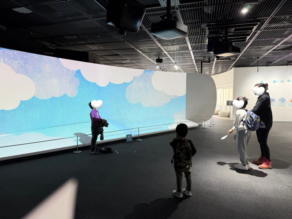 ショートシアターを鑑賞できる