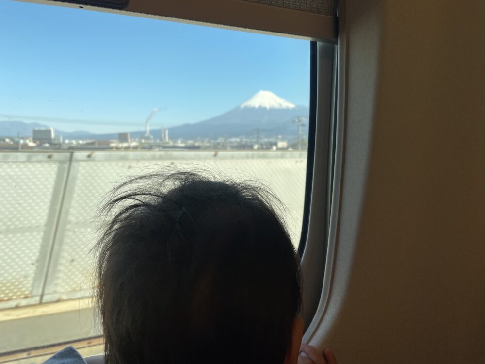 新幹線の車窓