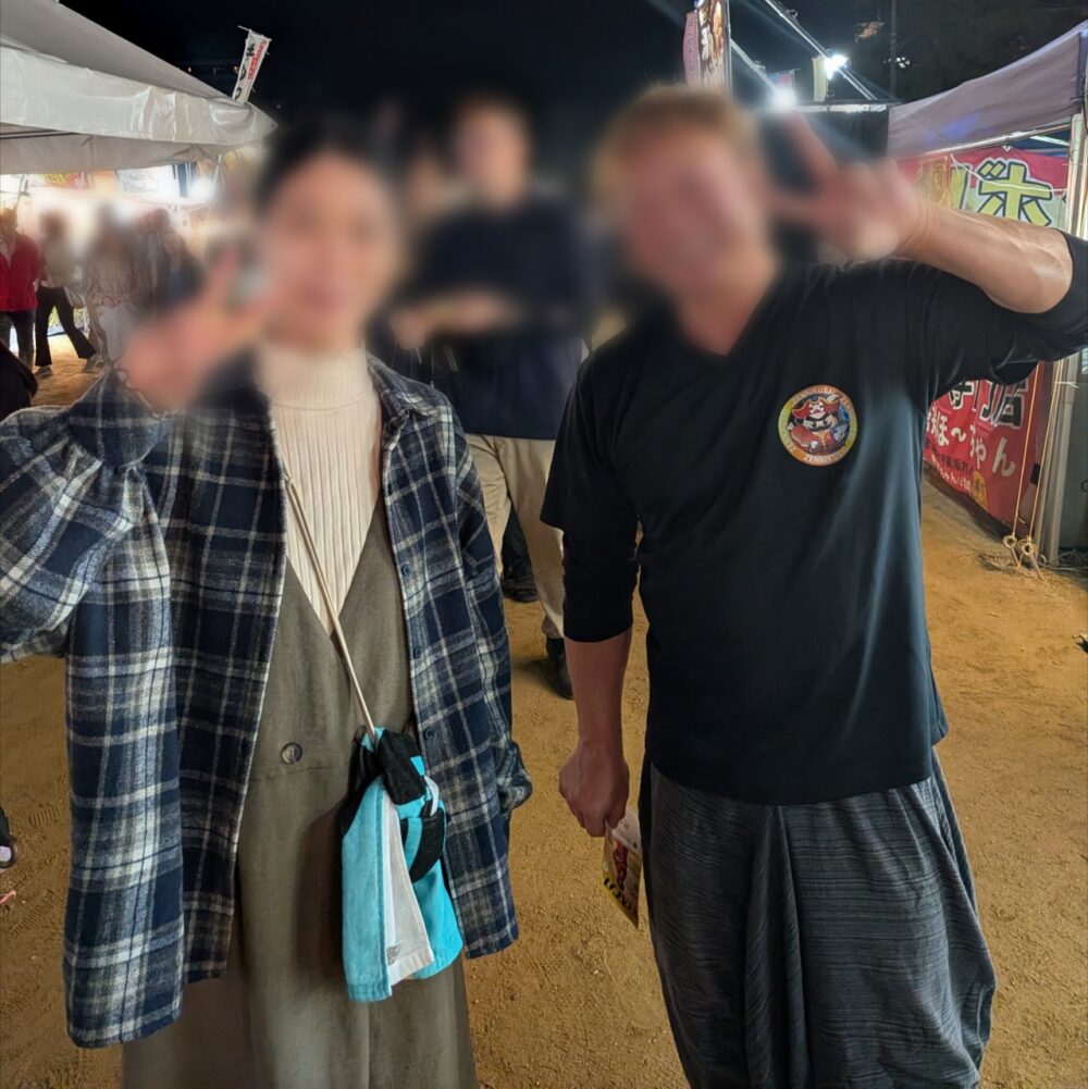 主催者さんとのツーショット（顔隠し）