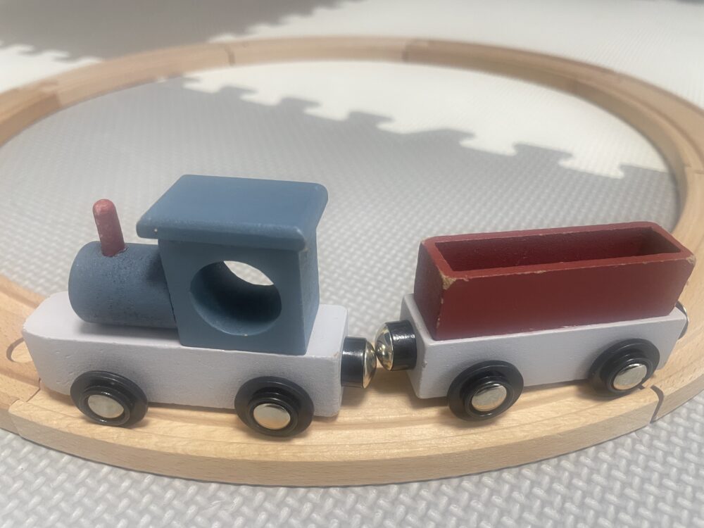 汽車とレール