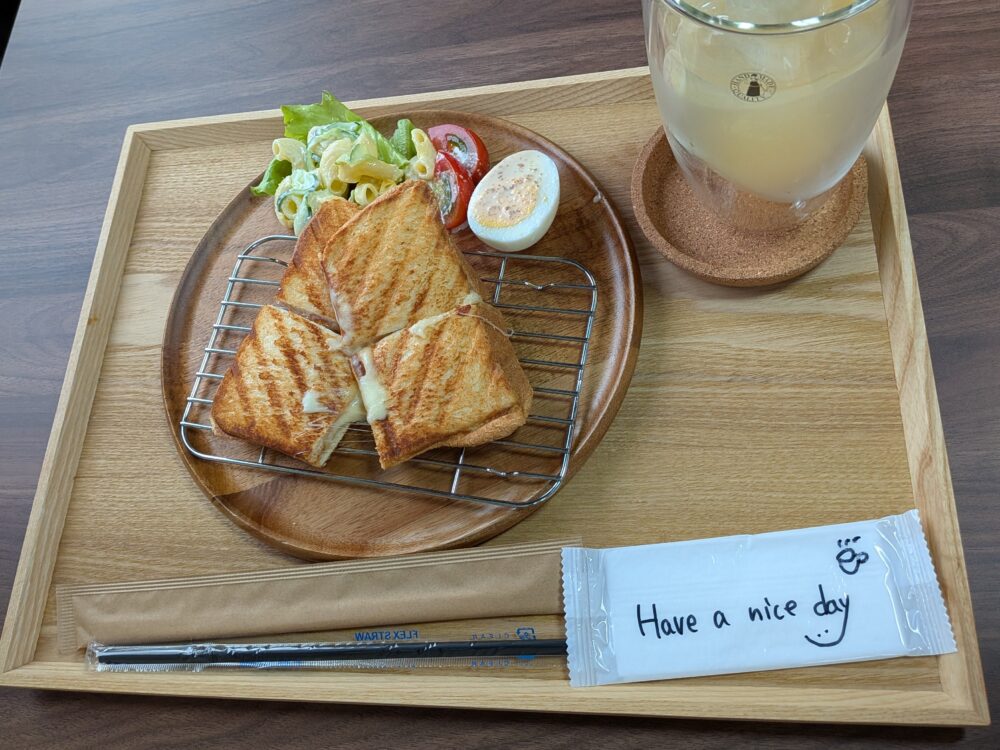 ハムチーズのホットサンド